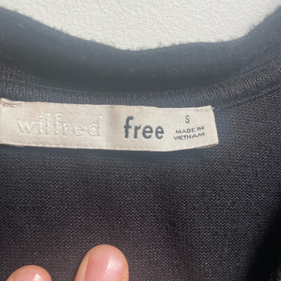 Aritzia Wilfred Boxy Tee - Picture 3 of 5